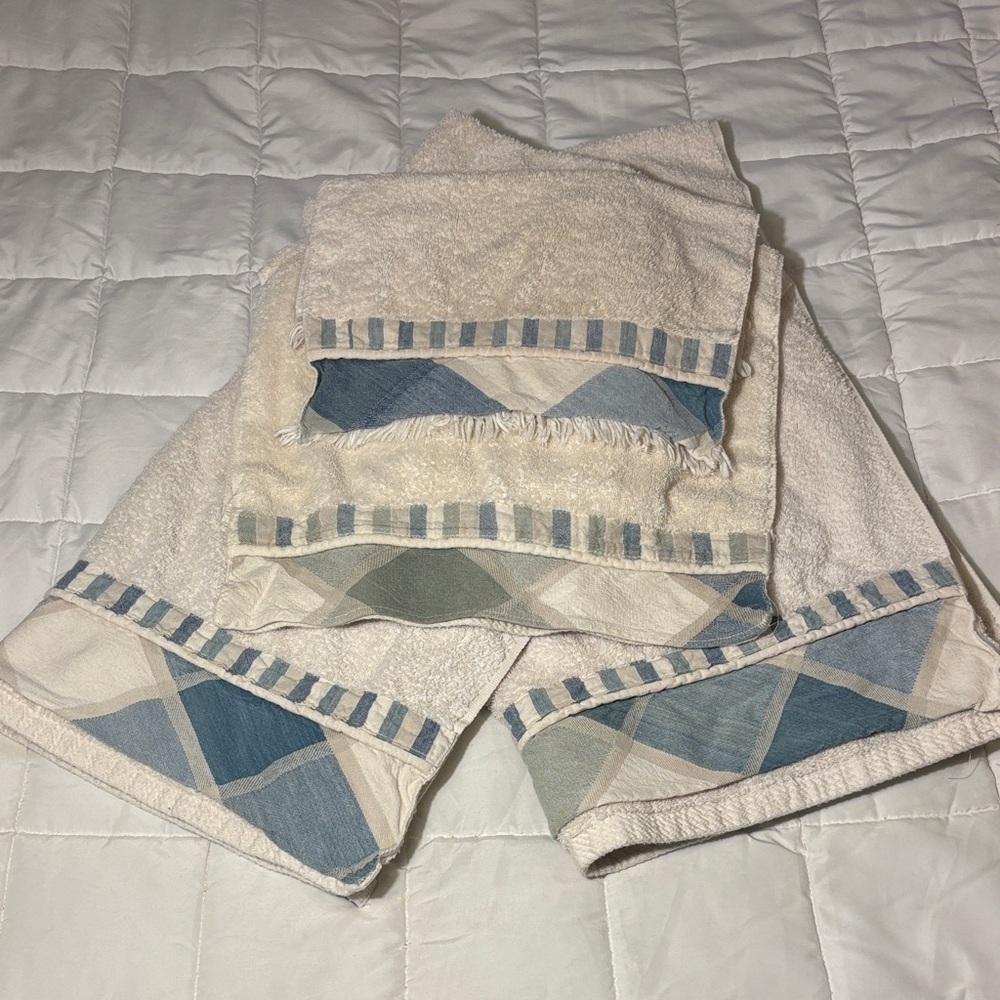 Vintage Towel Set Eco-ordinates Blue and Cream Bathroom 100% Cotton USA